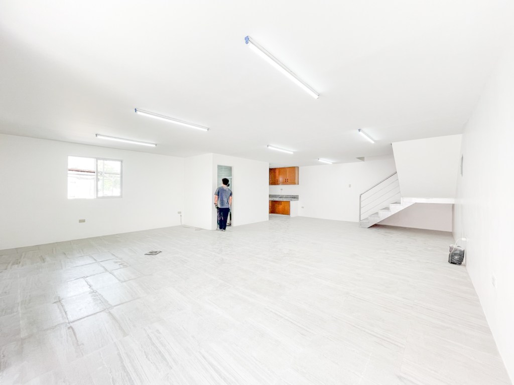 154 sqm Groundflr Mandaluyong Office Space Warehouse Industrial for Rent Lease